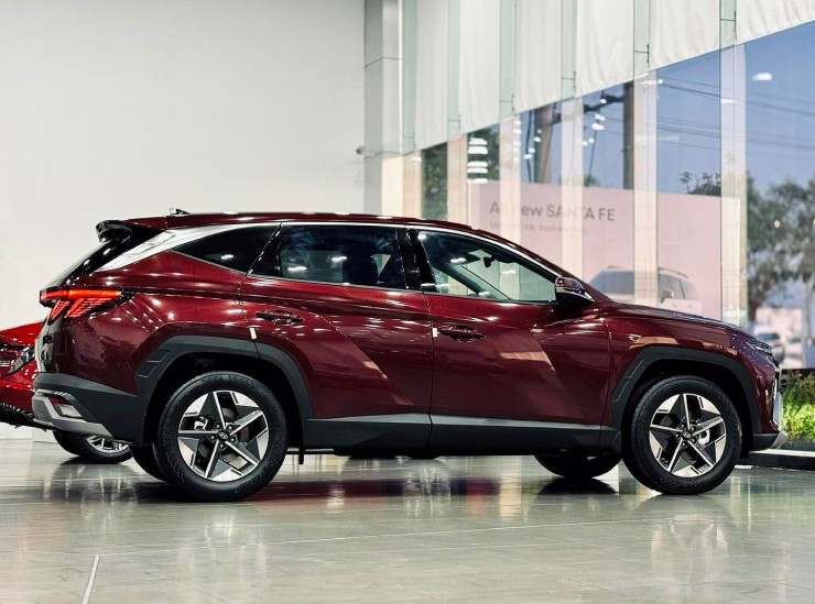 Hyundai Tucson có giá khởi điểm từ 769 triệu đồng gây ấn tượng nhờ sở hữu nhiều ưu điểm nổi bật.